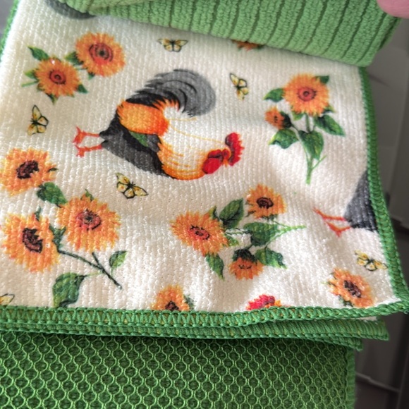 Floral Microfiber Kitchen Set - Picture 5 of 6